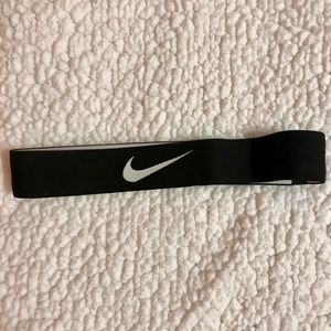 Women’s Black Nike Headband